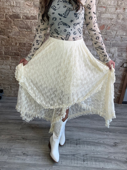 Sweet  Lace Tier Midi Skirt ~ Cream